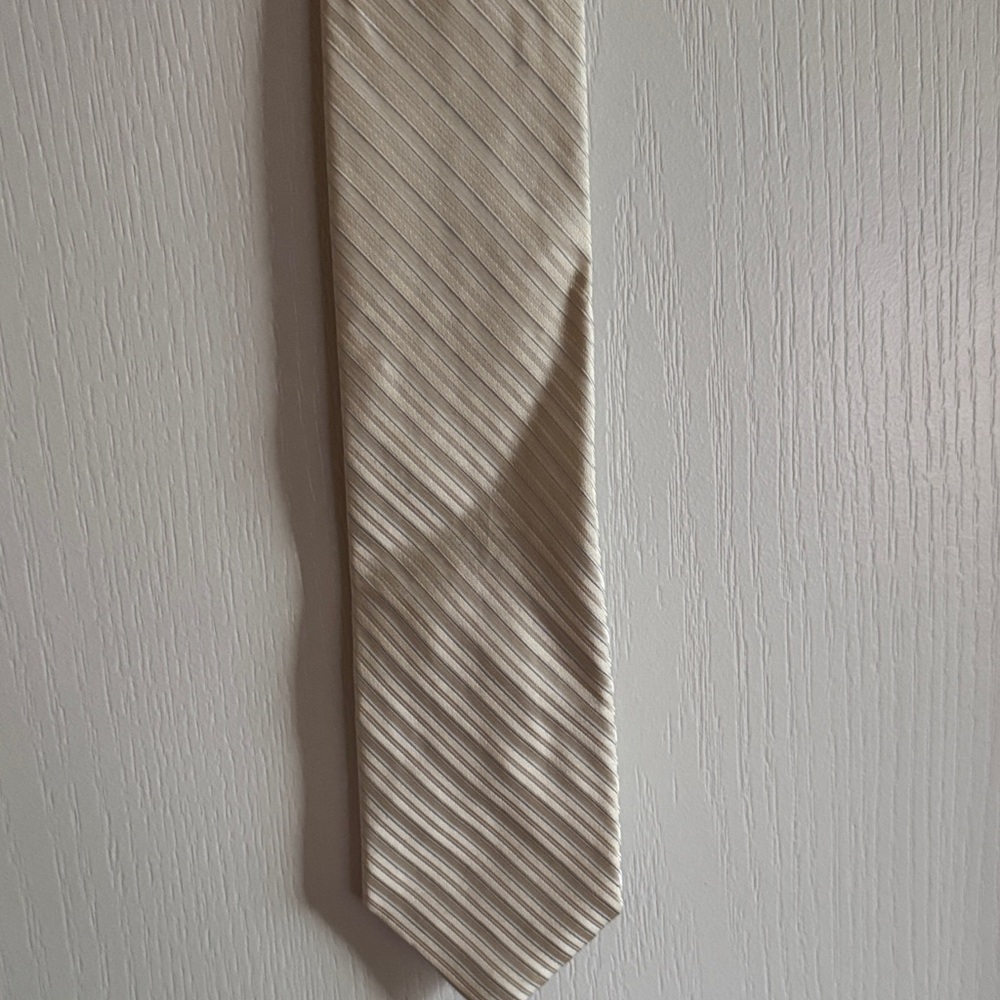 Calvin Klein Ivory Diagonal Stripe Tie